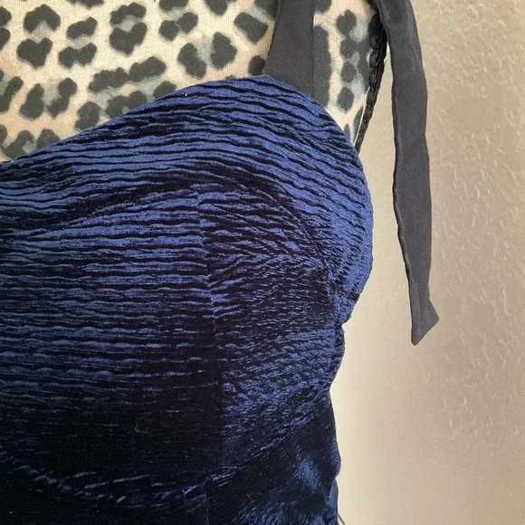 En Saison Navy Velvet Tank Top - Picture 4 of 12